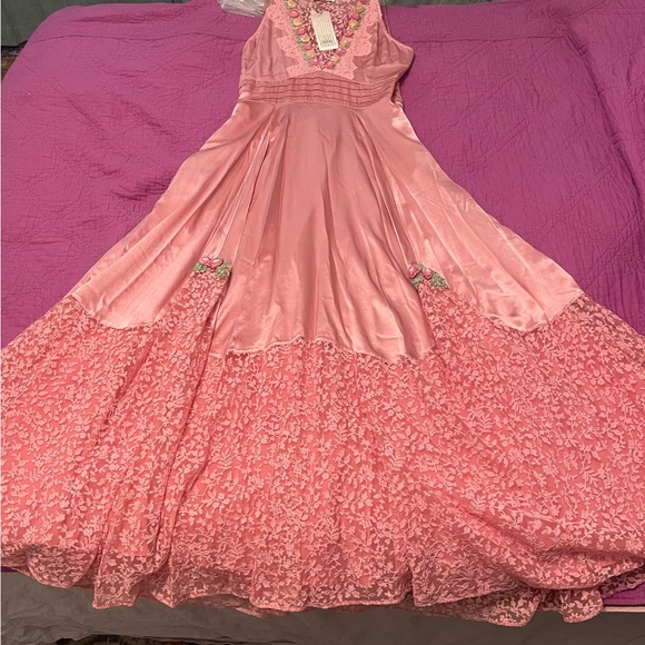 LoveShakeFancy Mirette Silk Gown SZ 6 in Powder Pink - Picture 14 of 16